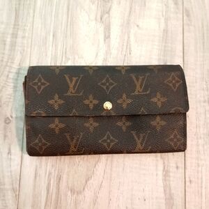 Louis Vuitton Monogram Sarah Long Wallet